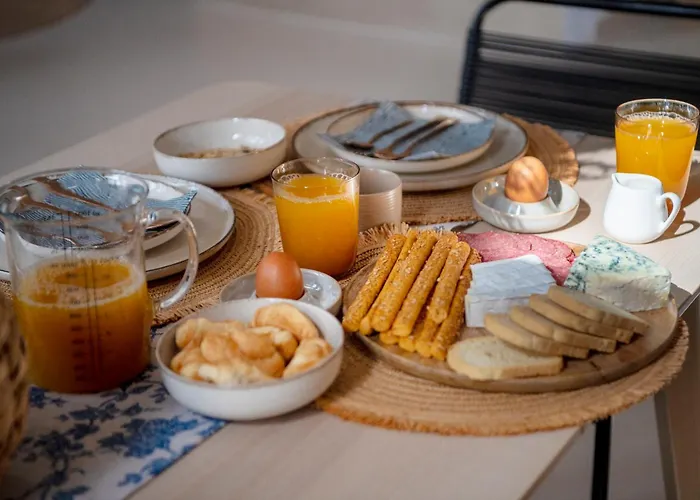 Six Keys Daire Ermoupoli